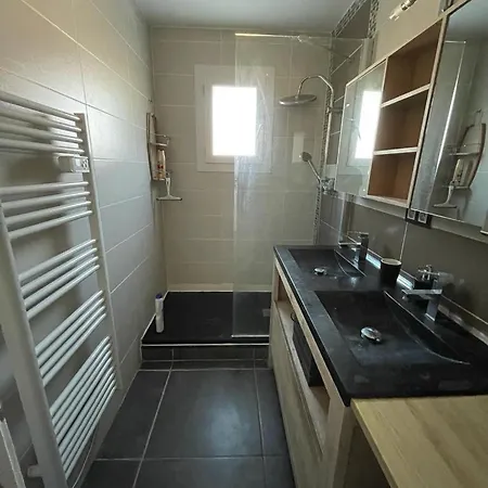 Maison Cosy Proche De Narbonne Avec Piscine باجيس